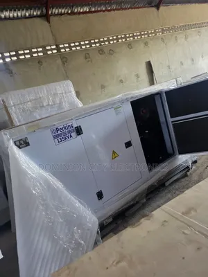 England Perkins Diesel Soundproof Generator Sp135kva 100%copper Coil