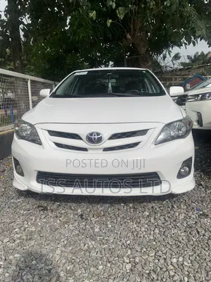 Toyota Corolla S Special Edition 4dr Sedan (1.8L 4cyl 4A) 2013