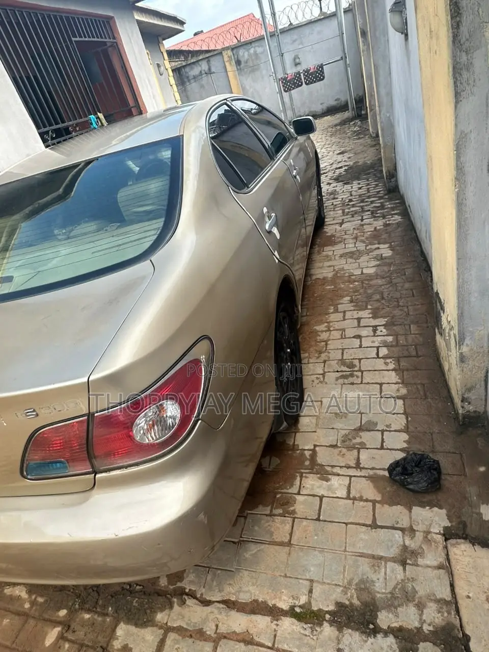 Lexus ES 300 2003 Gold