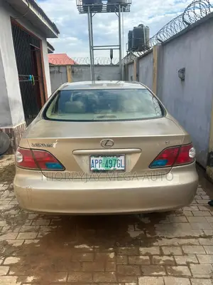 Lexus ES 300 2003 Gold