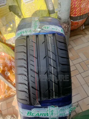 265 50 R22 Bearway Brandnew