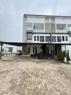 6bdrm Duplex in Guzape District for rent