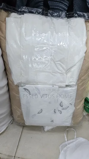 6 Y 6 Duvet Set With 4 Pillows Cases