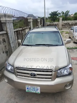 Toyota Highlander V6 2005 Gold