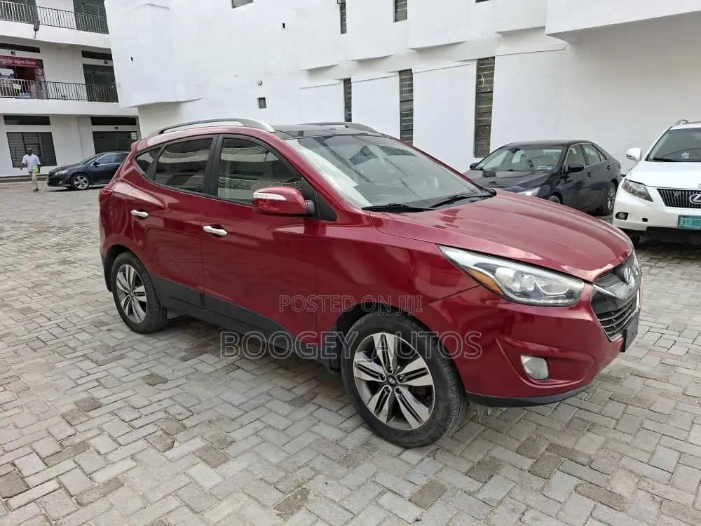 Hyundai Tucson 2014 Red