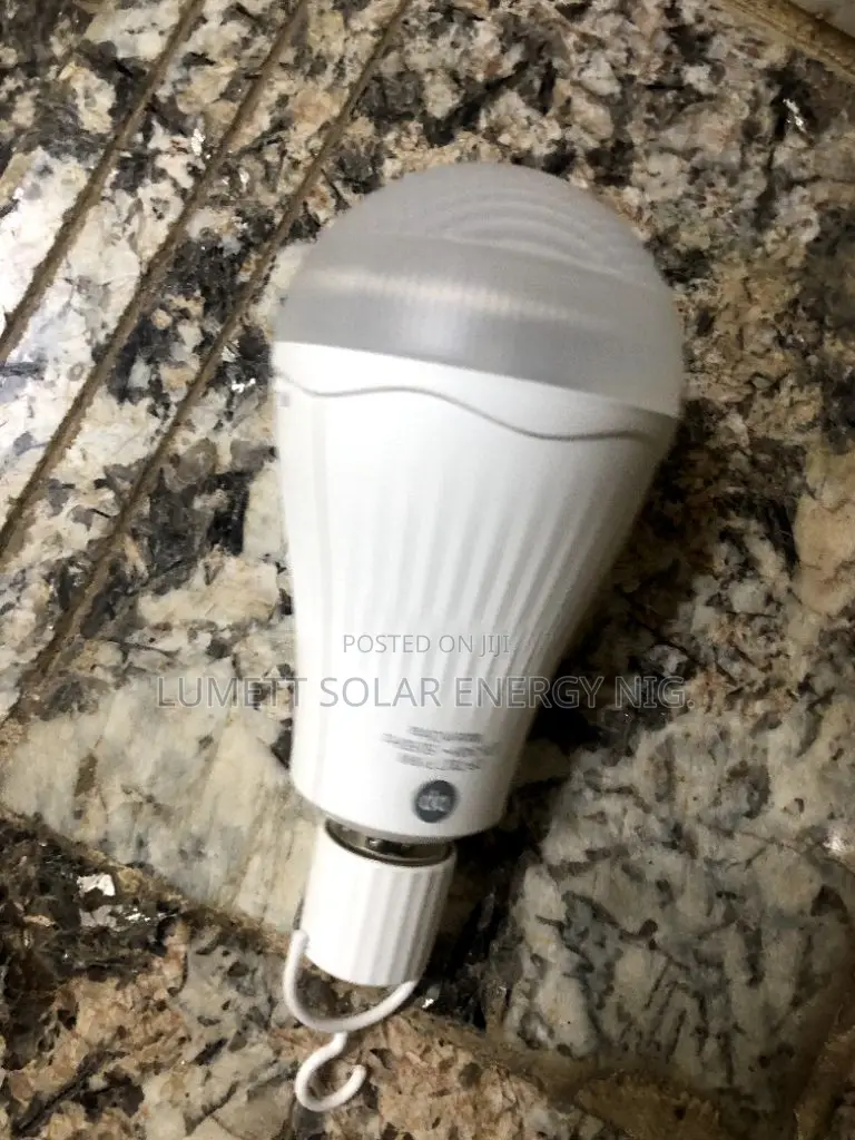DP 9W LED Emergency Backup Bulb for Home Lighting