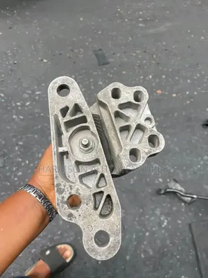 Ford Explorer Engine Seat