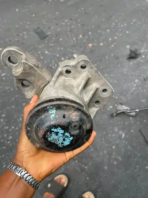 Ford Explorer Engine Seat