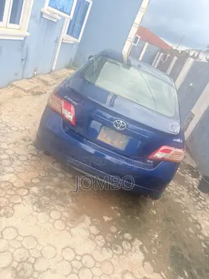 Toyota Camry SE V6 4dr Sedan (3.5L 6cyl 6A) 2011 Blue