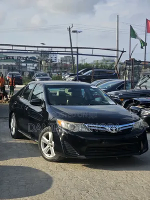 Toyota Camry LE 4dr Sedan (2.5L 4cyl 6A) 2014 Black