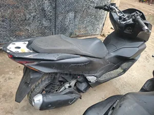 Honda 2022 Black