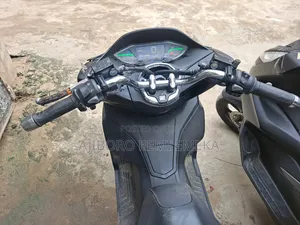 Honda 2022 Black