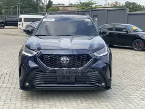 Toyota Highlander XSE AWD 2023 Blue