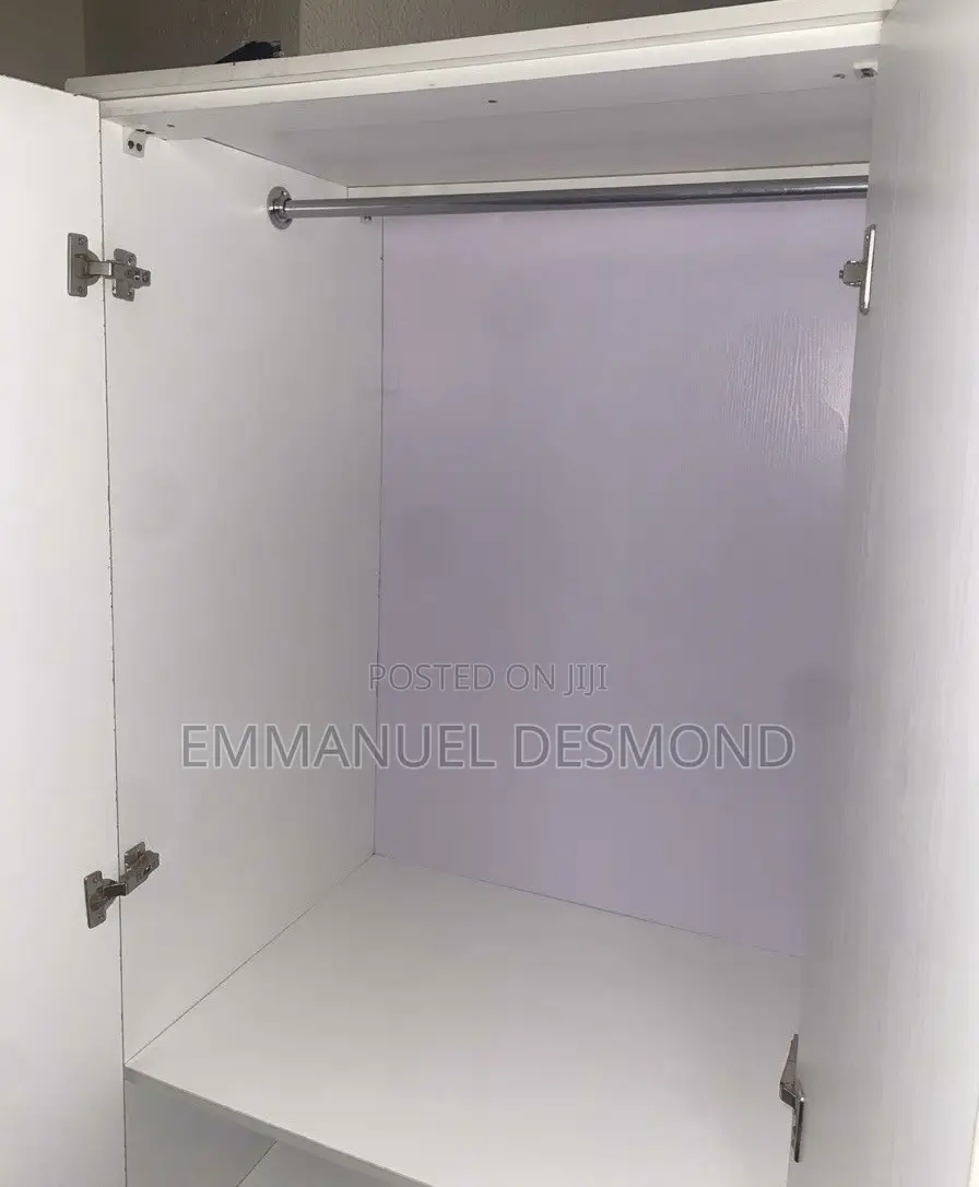 HDF Neat Wardrobe