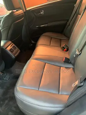 Toyota Avalon XLE Sedar FWD (3.5L 6cyl 6A) 2013 Silver