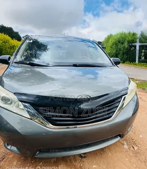 Toyota Sienna LE 8 Passenger 2012 Gray
