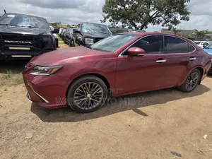 Lexus ES 2013 Red