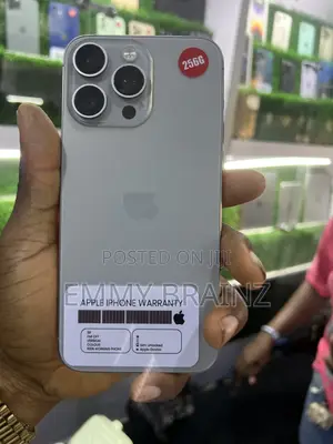 Apple iPhone 15 Pro Max 256 GB