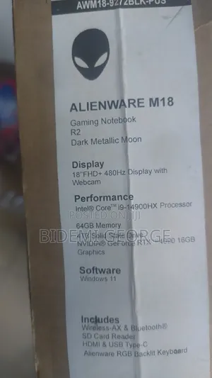 Laptop Alienware M18 R2 64GB Intel Core i9 SSD 4T