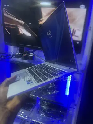 Laptop HP EliteBook 840 G8 16GB Intel Core i7 SSD 256GB