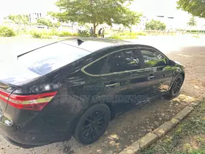 Toyota Avalon Limited 4dr Sedan (3.5L 6cyl 6A) 2014 Black