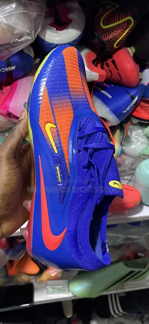 Nike Phantom