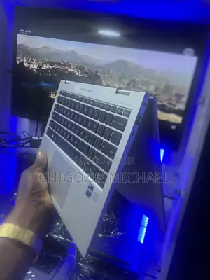 Laptop HP Elite x360 830 G10 16GB Intel Core i5 SSD 512GB