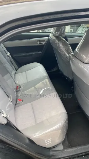 Toyota Corolla LE 4dr Sedan (1.8L 4cyl CVT) 2015 Black