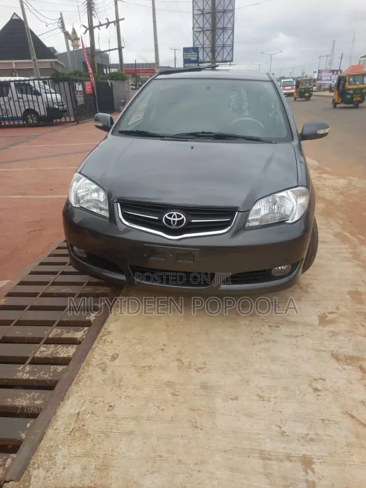 Toyota Vios 2011 Gray