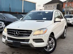 Mercedes-Benz M Class ML350 4dr SUV (3.5L 6cyl 7A) 2015 White