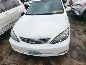 Toyota Camry SE 4dr Sedan (2.4L 4cyl 4A) 2004 White