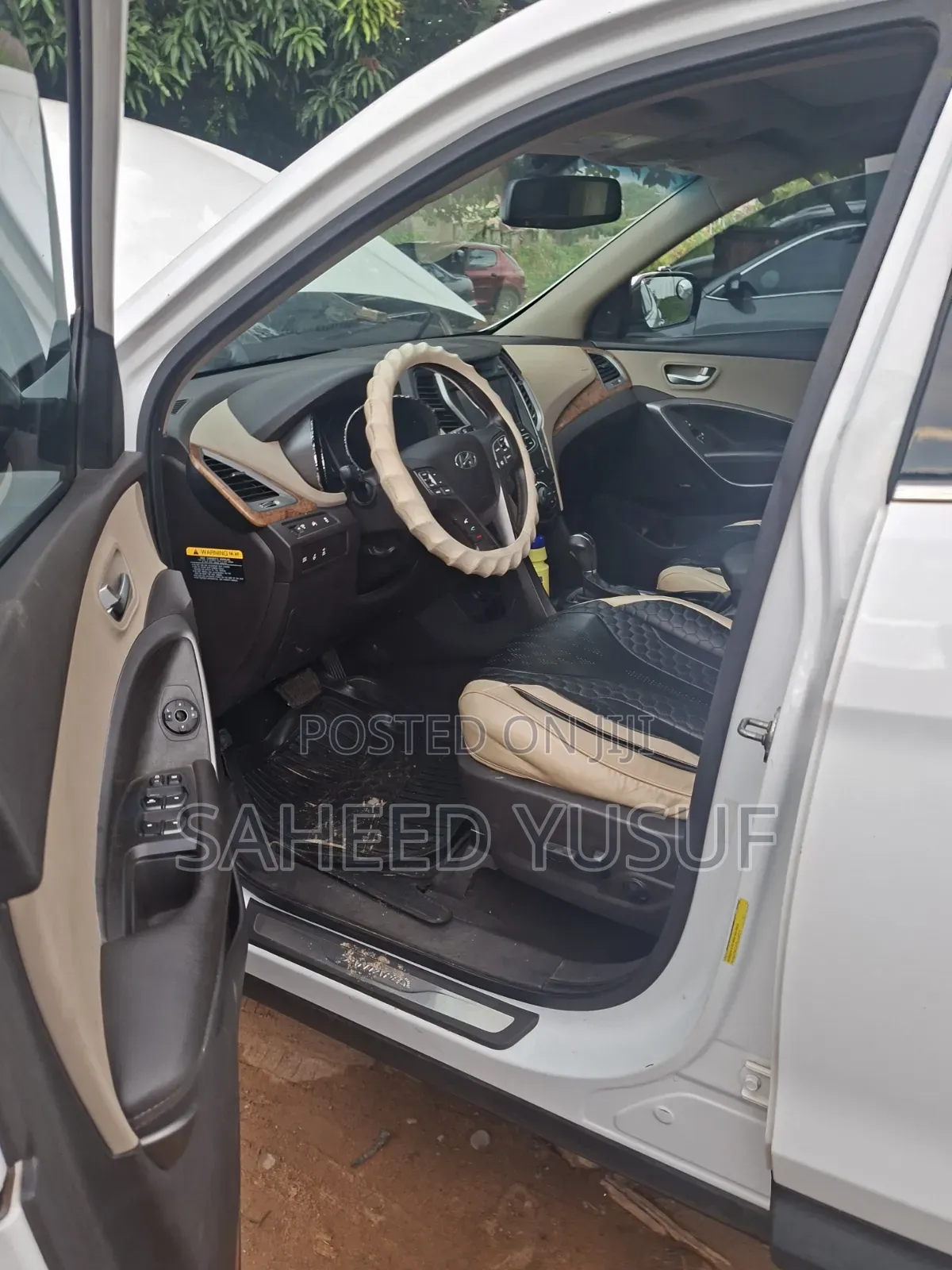 Hyundai Santa Fe 2012 White