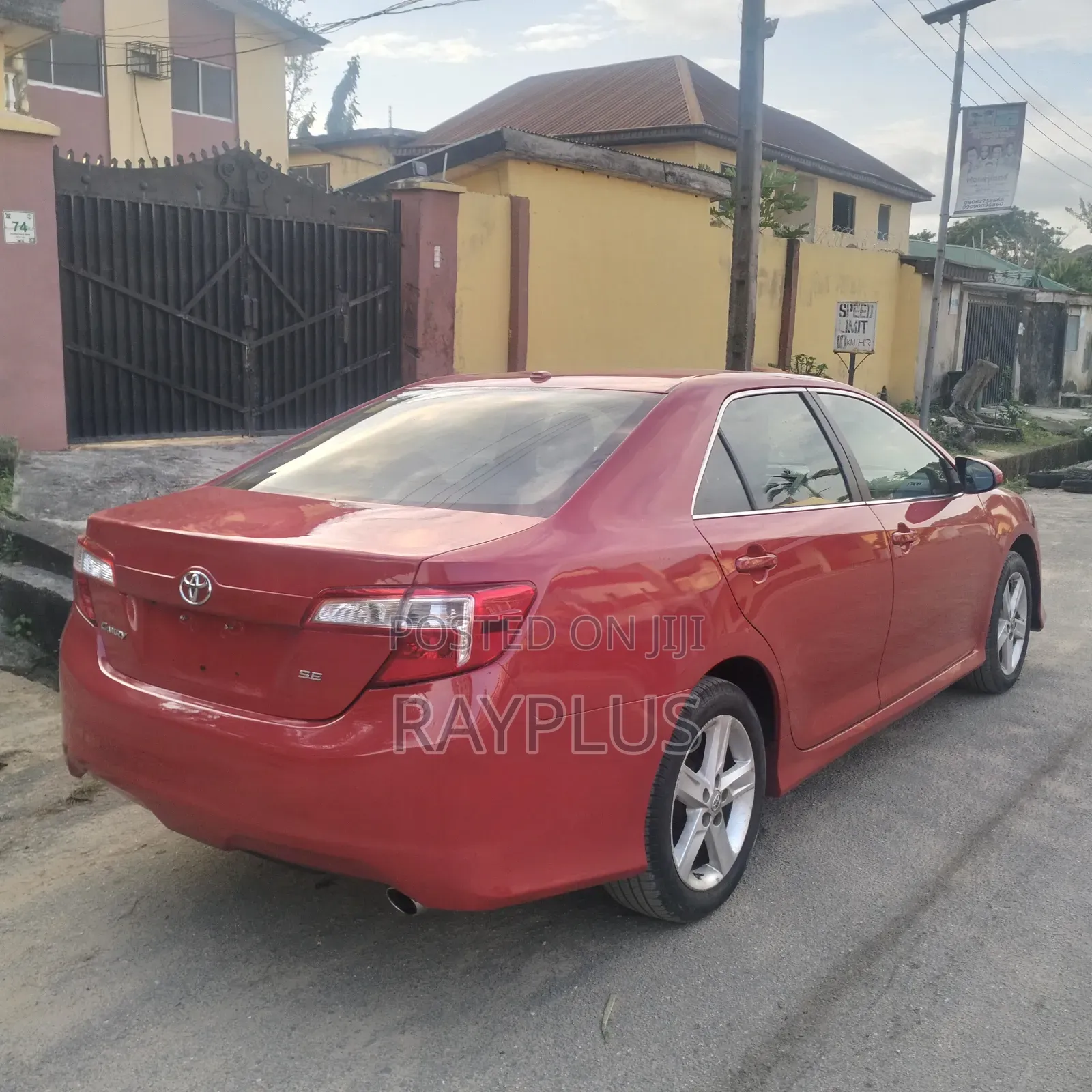 Toyota Camry 2012 Red