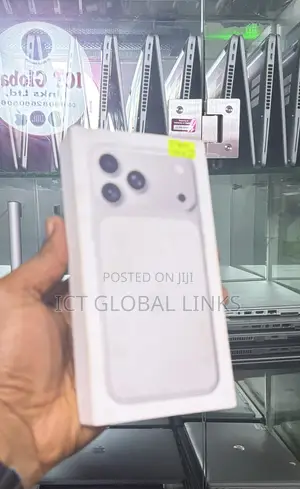 New Apple iPhone 17 Pro Max 256 GB White