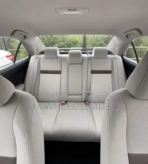 Toyota Camry LE 4dr Sedan (2.5L 4cyl 6A) 2013 Gray