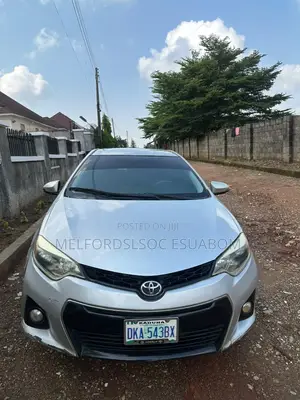 Toyota Corolla 2015 Silver
