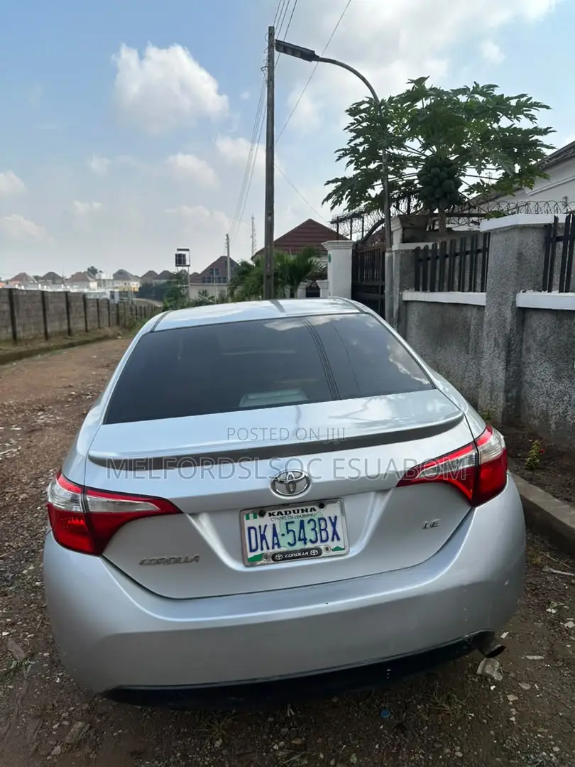 Toyota Corolla 2015 Silver
