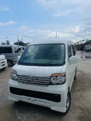Daihatsu Hijet 2018 White