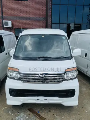 Daihatsu Hijet 2018 White