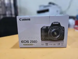 Canon Eos 250d + Ef-S 18–55mm F/3.5–5.6 Iii Kit