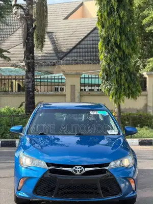 Toyota Camry SE 4dr Sedan (2.5L 4cyl 6A) 2017 Blue