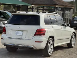 Mercedes-Benz GLK-Class Base GLK 350 4dr 4x2 (3.5L 6cyl 7A) 2015 White