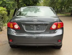 Toyota Corolla 2010 Gray