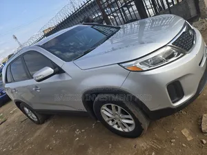 Kia Sorento 2013 Silver