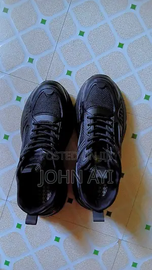 Size 44 Black MORSZ Chunky Sneakers Sole