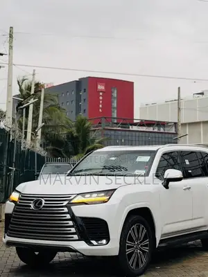 Lexus LX 600 2023 White