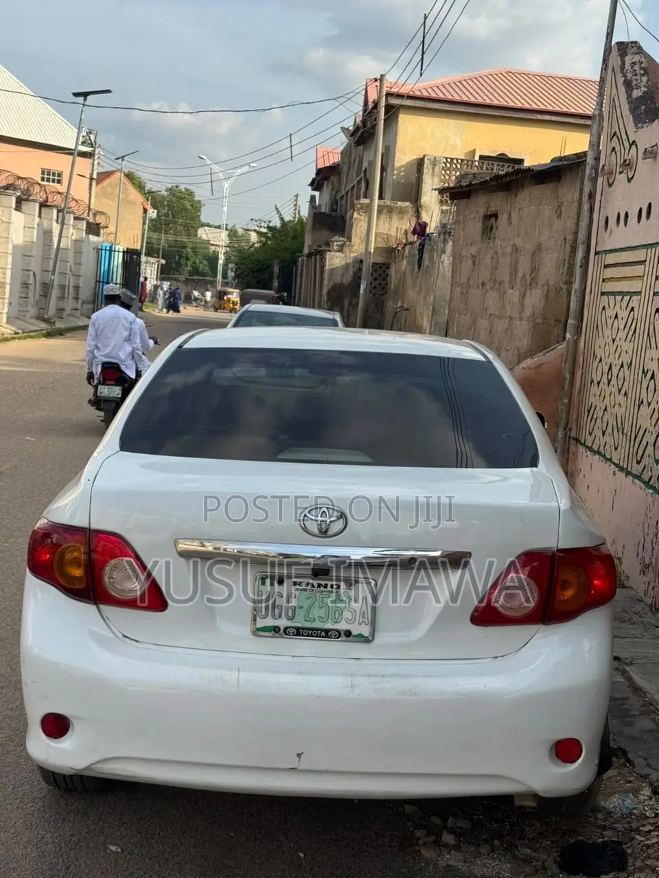 Toyota Corolla 2010 White