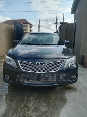 Toyota Camry 2009 Gray