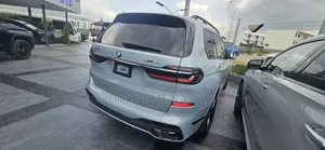New BMW X7 2025