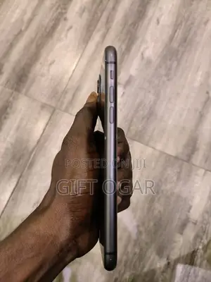 Apple iPhone 11 128 GB Black